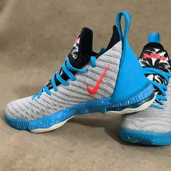 Nike Lebron  XVI 16 GS  Men’s US Y6. AQ2465-076 - Picture 2 of 6